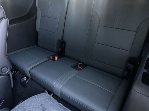 New 2026 GMC Acadia AT4 w/ Luxury Package image 37