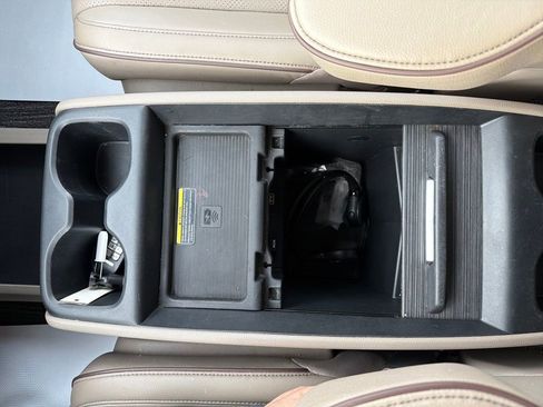 Used 2022 Honda Odyssey Elite image 13