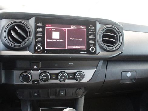 Used 2020 Toyota Tacoma SR AWD/4WD image 41