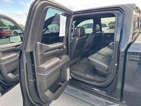 Used 2022 GMC Sierra 1500 AT4X image 17