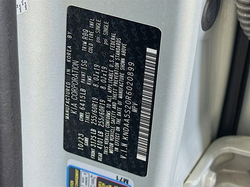 Used 2024 Kia EV9 Light RWD image 12