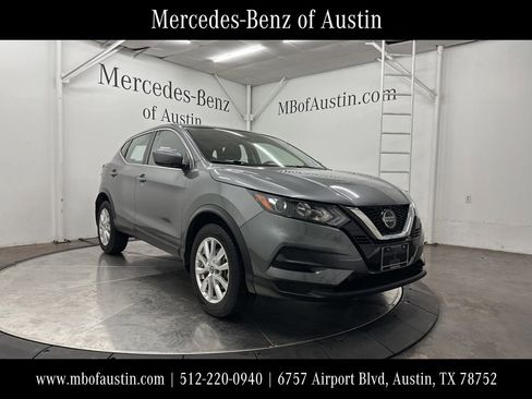 Used 2021 Nissan Rogue Sport S FWD image 1