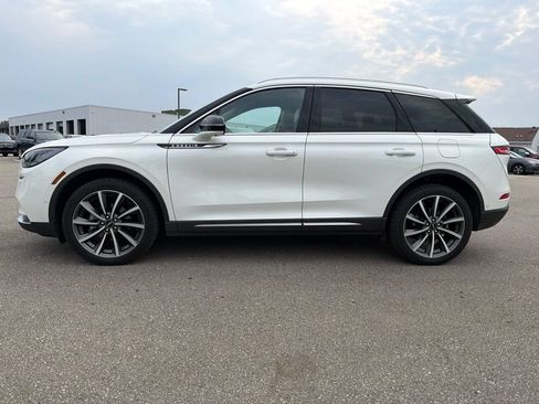 Used 2020 Lincoln Corsair Reserve w/ Equipment Group 201A AWD/4WD image 2