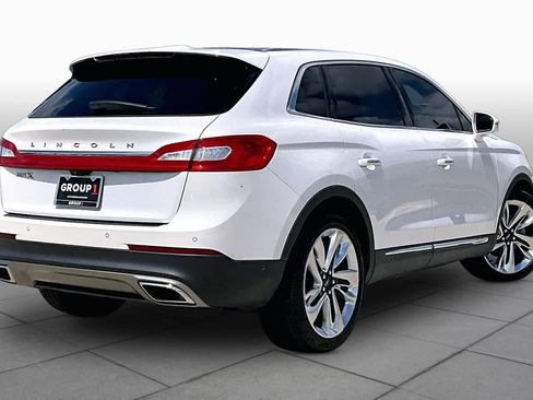 Used 2018 Lincoln MKX Reserve w/ Driver Assistance Package FWD image 13