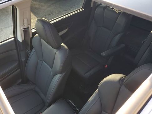 Used 2022 Subaru Ascent Touring image 38