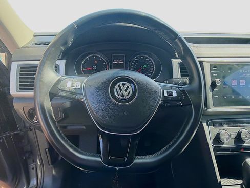 Used 2019 Volkswagen Atlas SE image 10