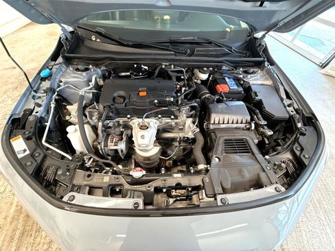 Used 2024 Honda Civic Sport image 17