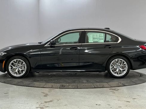 Used 2025 BMW 330i Sedan w/ Convenience Package image 5