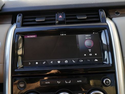 Used 2018 Land Rover Discovery HSE AWD/4WD image 57