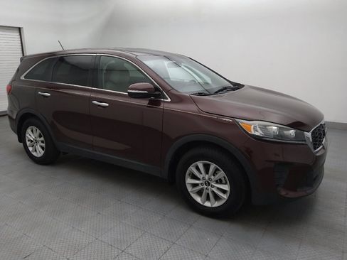 Used 2019 Kia Sorento FWD image 11