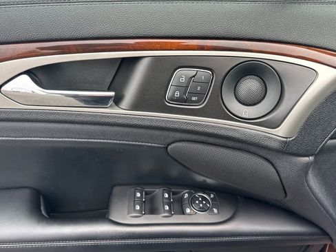 Used 2019 Lincoln MKZ Reserve w/ Reserve Plus Package image 12