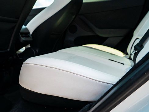 Used 2023 Tesla Model Y AWD image 18