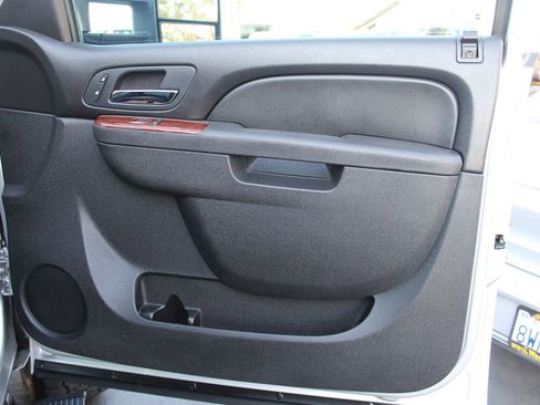 Used 2011 GMC Sierra 2500 SLT w/ SLT Convenience Package image 22