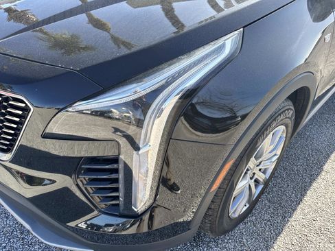 Used 2022 Cadillac XT4 Premium Luxury w/ Safety Alert Package image 9