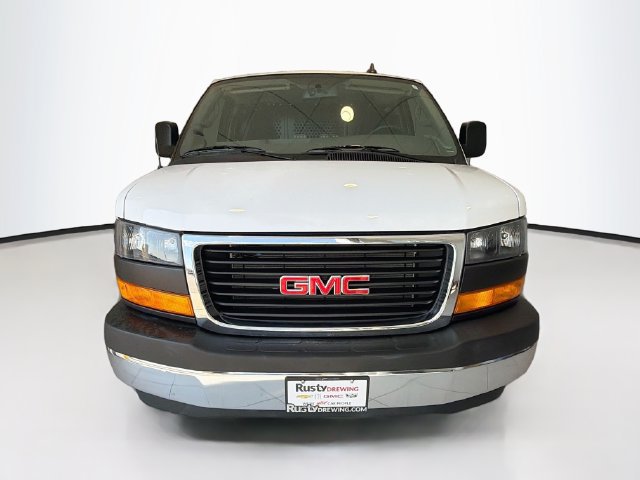 Used 2025 GMC Savana 2500 w/ Driver Convenience Package RWD image 2