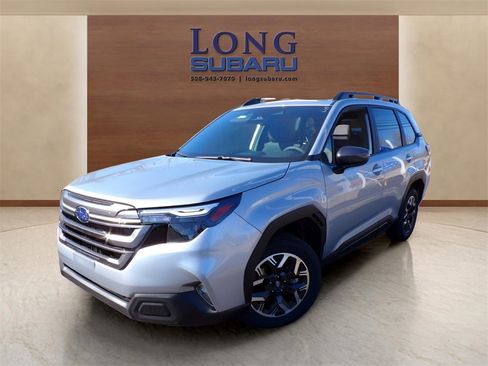 Certified 2025 Subaru Forester Premium image 1