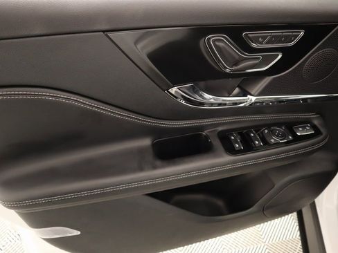 New 2026 Lincoln Corsair Premiere FWD image 17