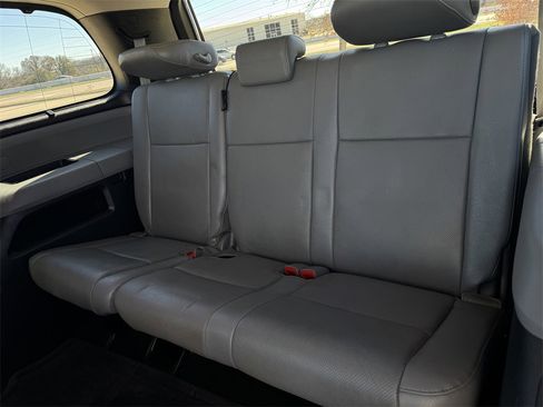 Used 2013 Toyota Sequoia Platinum image 31