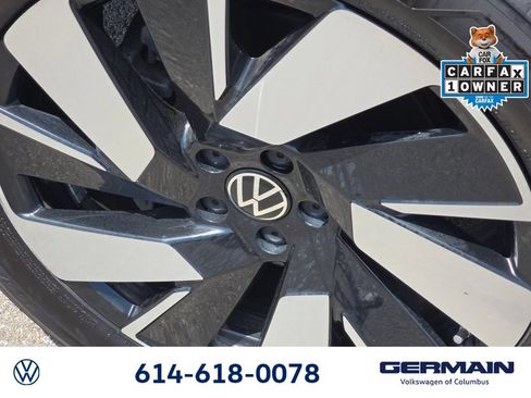 Certified 2024 Volkswagen Atlas Cross Sport SEL AWD/4WD image 16
