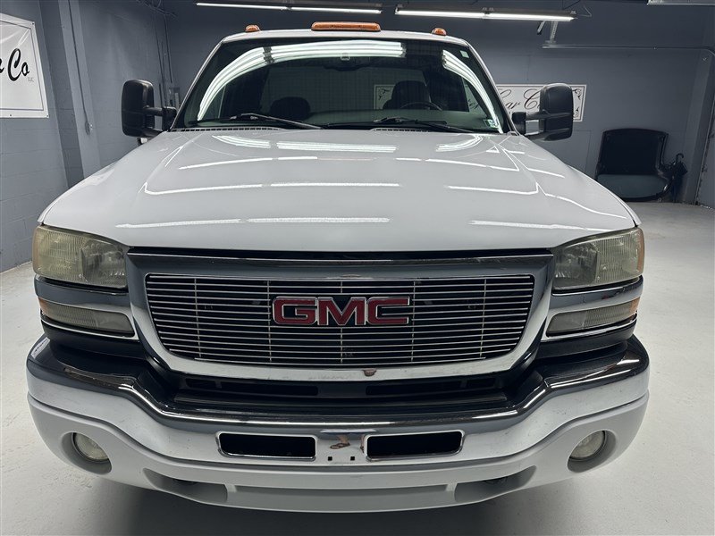 Used 2004 GMC Sierra 2500 SLE w/ Heavy-Duty Power Package AWD/4WD image 10
