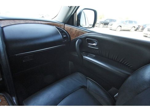 Used 2022 Nissan Armada SL w/ Captain's Chairs Package image 13