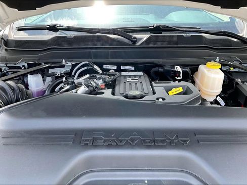 New 2026 RAM 5500 4x4 Regular Cab image 8