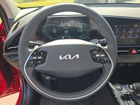 New 2026 Kia Niro EX image 30