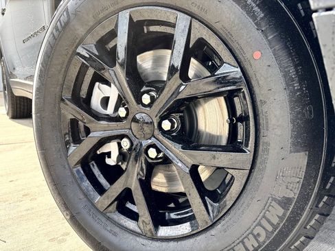 New 2025 Jeep Grand Cherokee L Altitude image 7