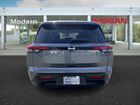 New 2026 Nissan Pathfinder S image 4
