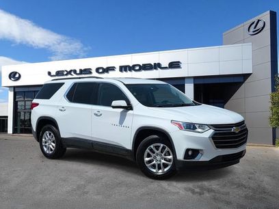 Used 2020 Chevrolet Traverse LT