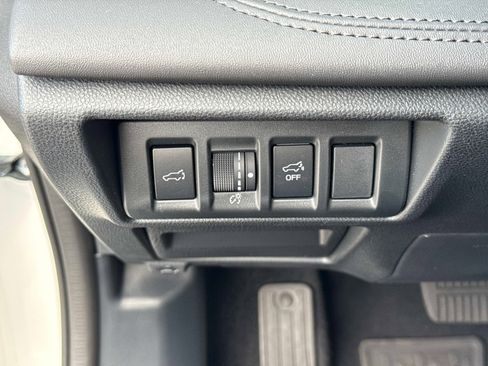 Used 2025 Subaru Outback Wilderness AWD/4WD image 32