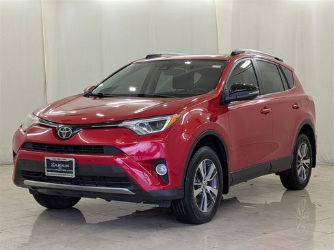 Used 2016 Toyota RAV4 XLE image 4