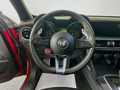 Used 2018 Alfa Romeo Stelvio Quadrifoglio w/ Driver Assist Dynamic Package AWD/4WD image 14