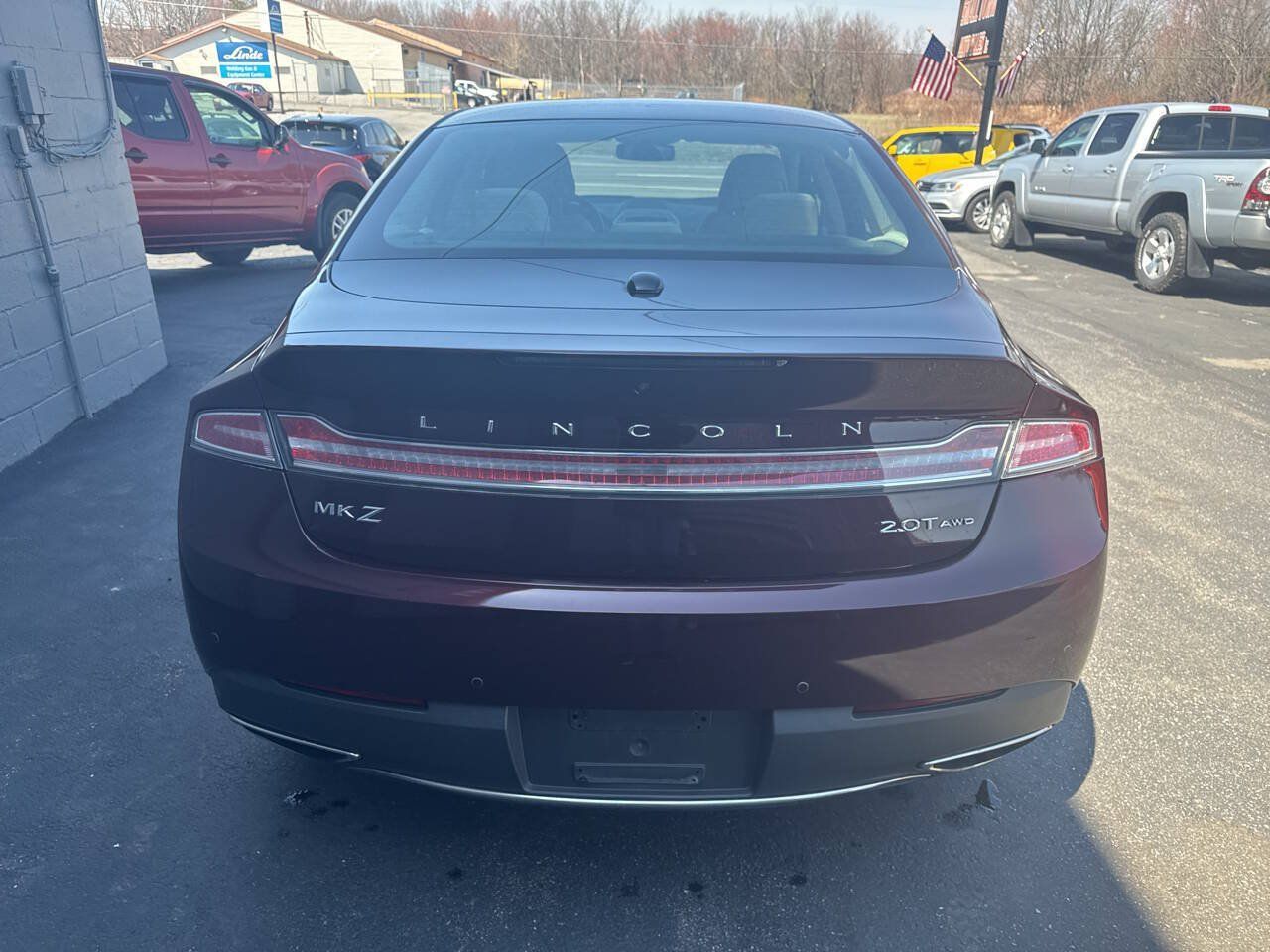 Used 2017 Lincoln MKZ Select w/ Select Plus Package AWD/4WD image 7