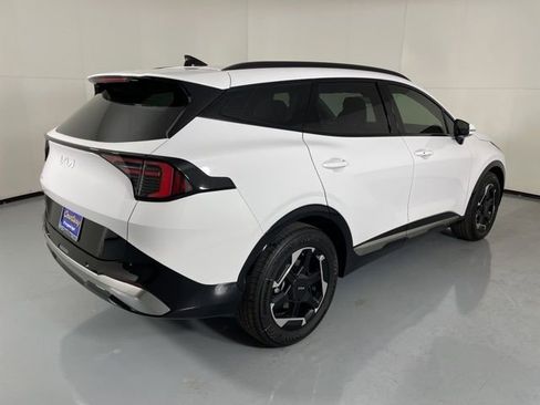 New 2026 Kia Sportage SX image 8