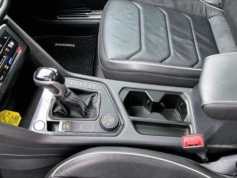 Used 2022 Volkswagen Tiguan SEL R-Line image 15