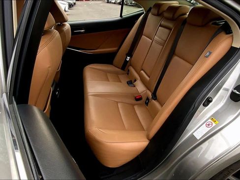 Used 2016 Lexus IS 300 AWD image 20