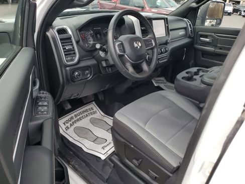 Used 2024 RAM 2500 Big Horn w/ Protection Group image 12