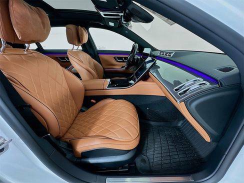 New 2025 Mercedes-Benz S 580 4MATIC Sedan image 31