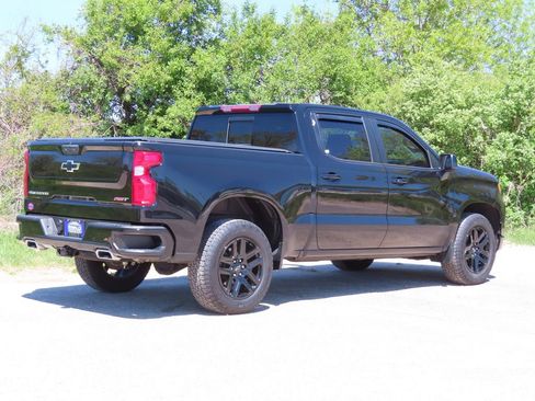Used 2022 Chevrolet Silverado 1500 RST AWD/4WD image 3