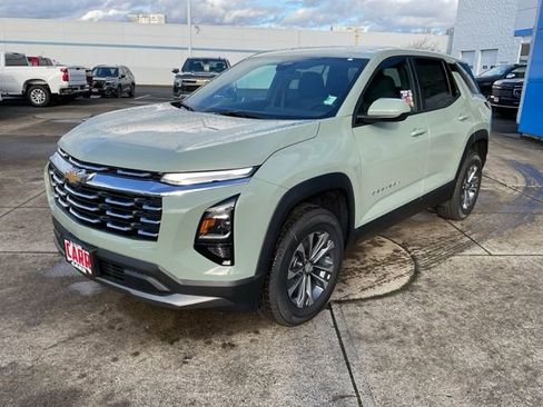 New 2026 Chevrolet Equinox LT image 4