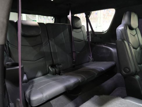 Used 2017 Cadillac Escalade ESV Platinum image 29