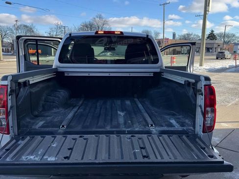 Used 2012 Nissan Frontier SV w/ SV Premium Utility Pkg image 22