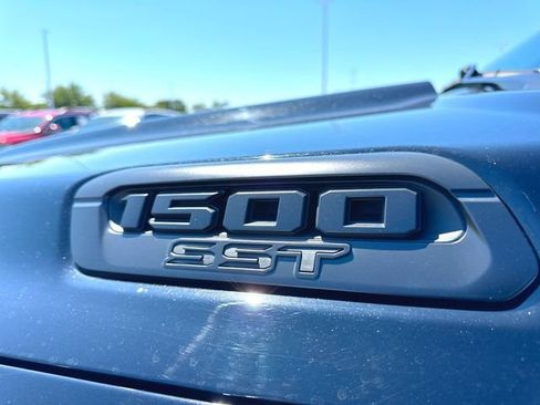 Used 2025 RAM 1500 Warlock AWD/4WD image 30