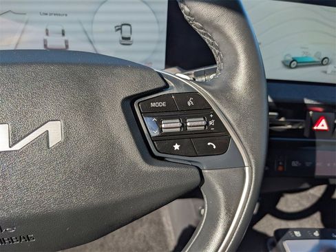 Certified 2023 Kia EV6 Wind w/ Wind Technology Package image 32