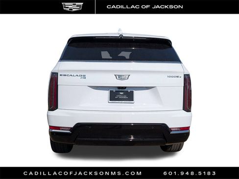 New 2025 Cadillac Escalade IQ Luxury 1 w/ Smart Trailering package image 5