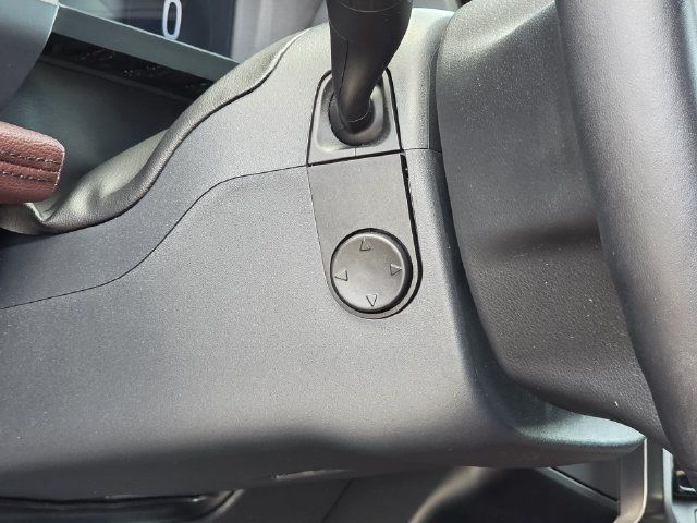 Used 2024 Ford Expedition Limited RWD image 24