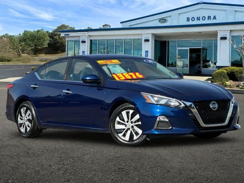 Used 2020 Nissan Altima 2.5 S FWD image 2