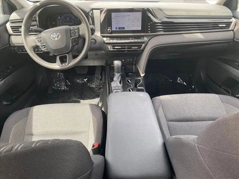 Used 2025 Toyota Camry LE FWD image 23