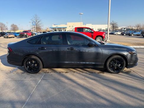New 2025 Honda Accord SE image 6